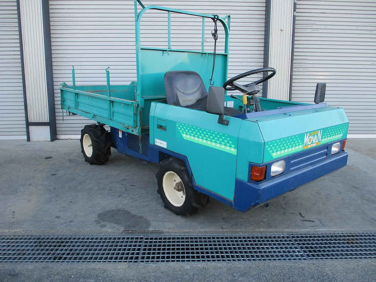 筑水キャニコム　運搬車　ELL801